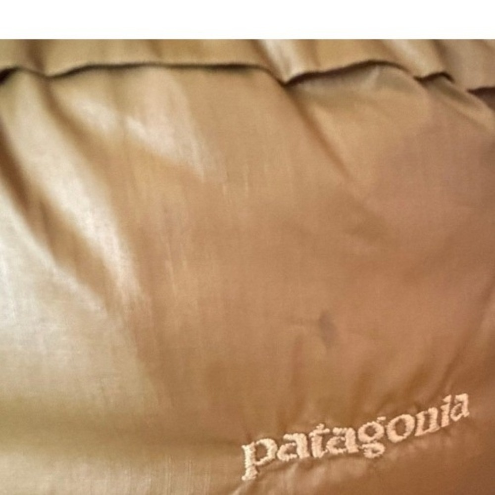 Patagonia Women's Lidia Gold Quilted Puffer Vest XS - Picture 2 of 7
